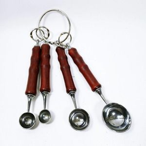 Vintage Wood Handle Measuring Spoons Tbsp tsp 1/2 tsp 1/4 tsp Kitchen Decoration